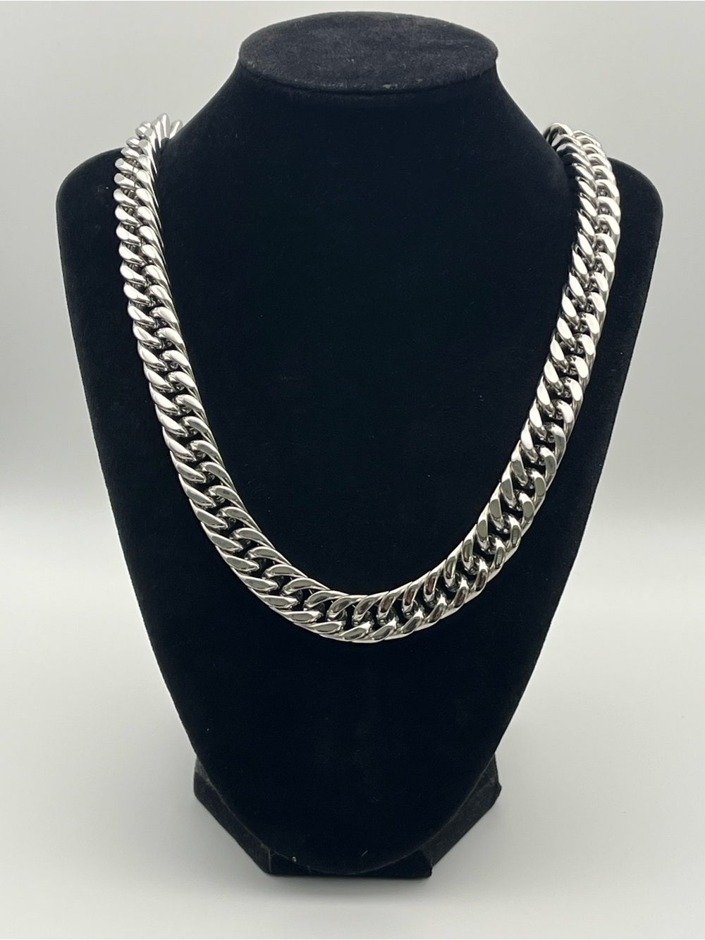 Bold 23 1/2”, Stainless Steel Cuban Link Chain
